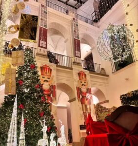 casa-babbo-natale-borgia-palazzo-mazza-catanzaro-25-dicembre-2024-6-gennaio-2025