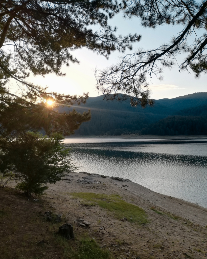 lago ampollino crotone calabria