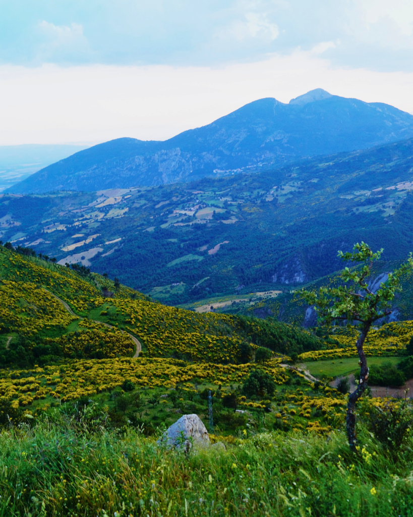 monte-pollino-cosenza-calabria-italia