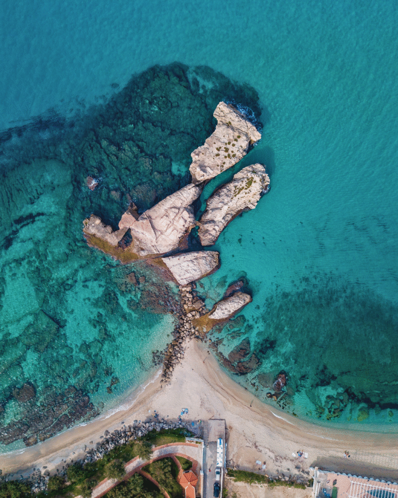 spiaggia-di-riaci-ricadi-vibo-valentia-calabria